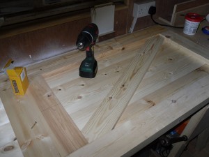 Screwing Diagonal Braces to the Panels